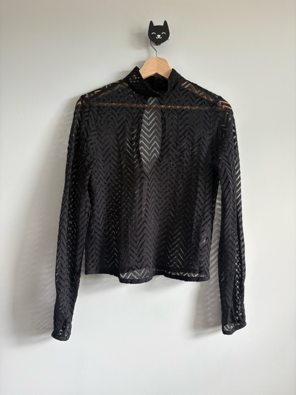 KOTN Black Sheer Chevron Long-Sleeve Top - Picture 4 of 8